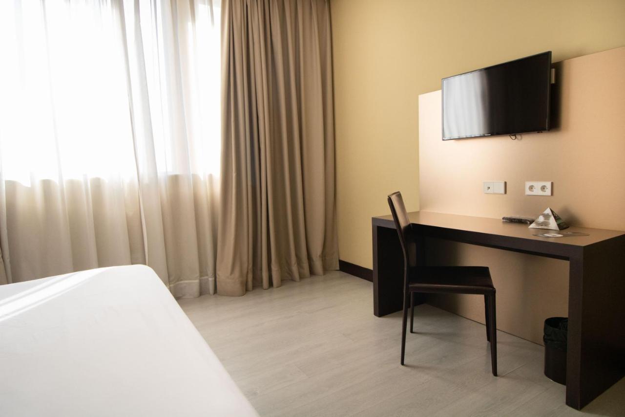 Alda Route 42 Hotel Illescas Luaran gambar