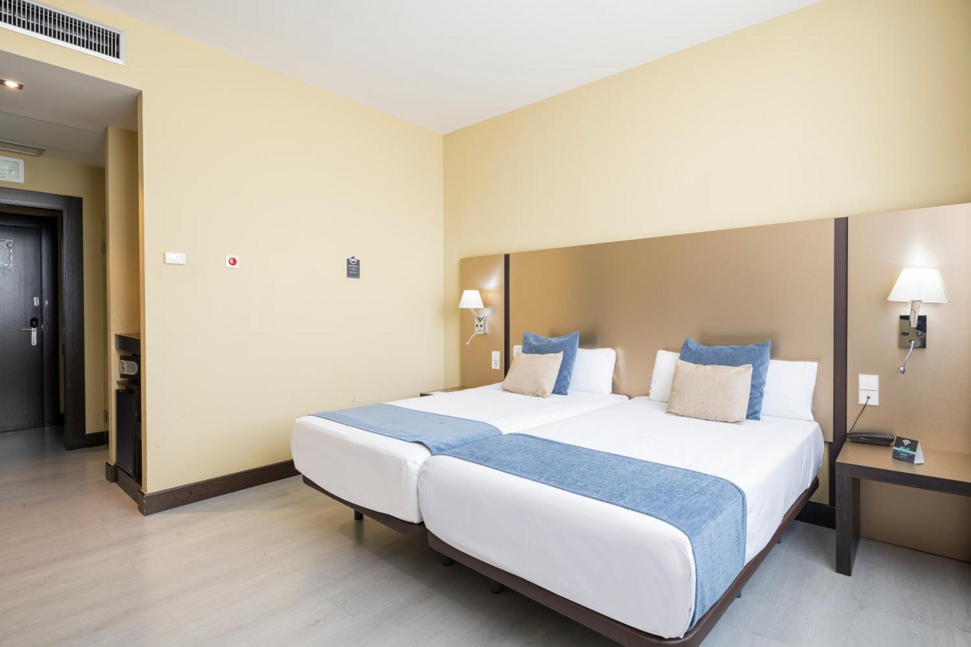 Alda Route 42 Hotel Illescas Luaran gambar