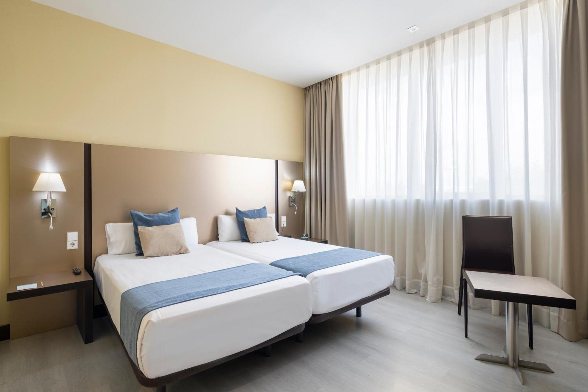 Alda Route 42 Hotel Illescas Luaran gambar