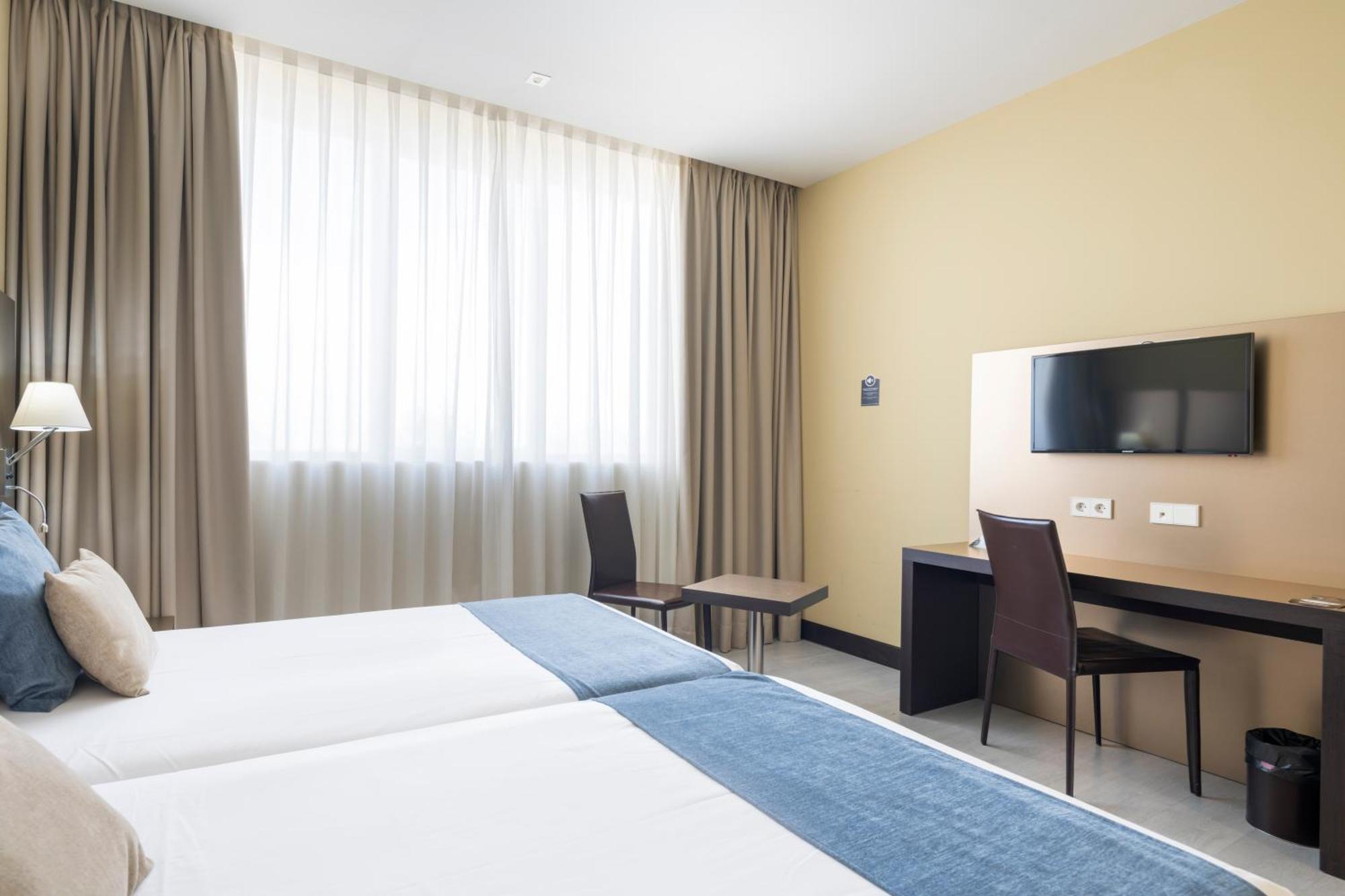 Alda Route 42 Hotel Illescas Luaran gambar