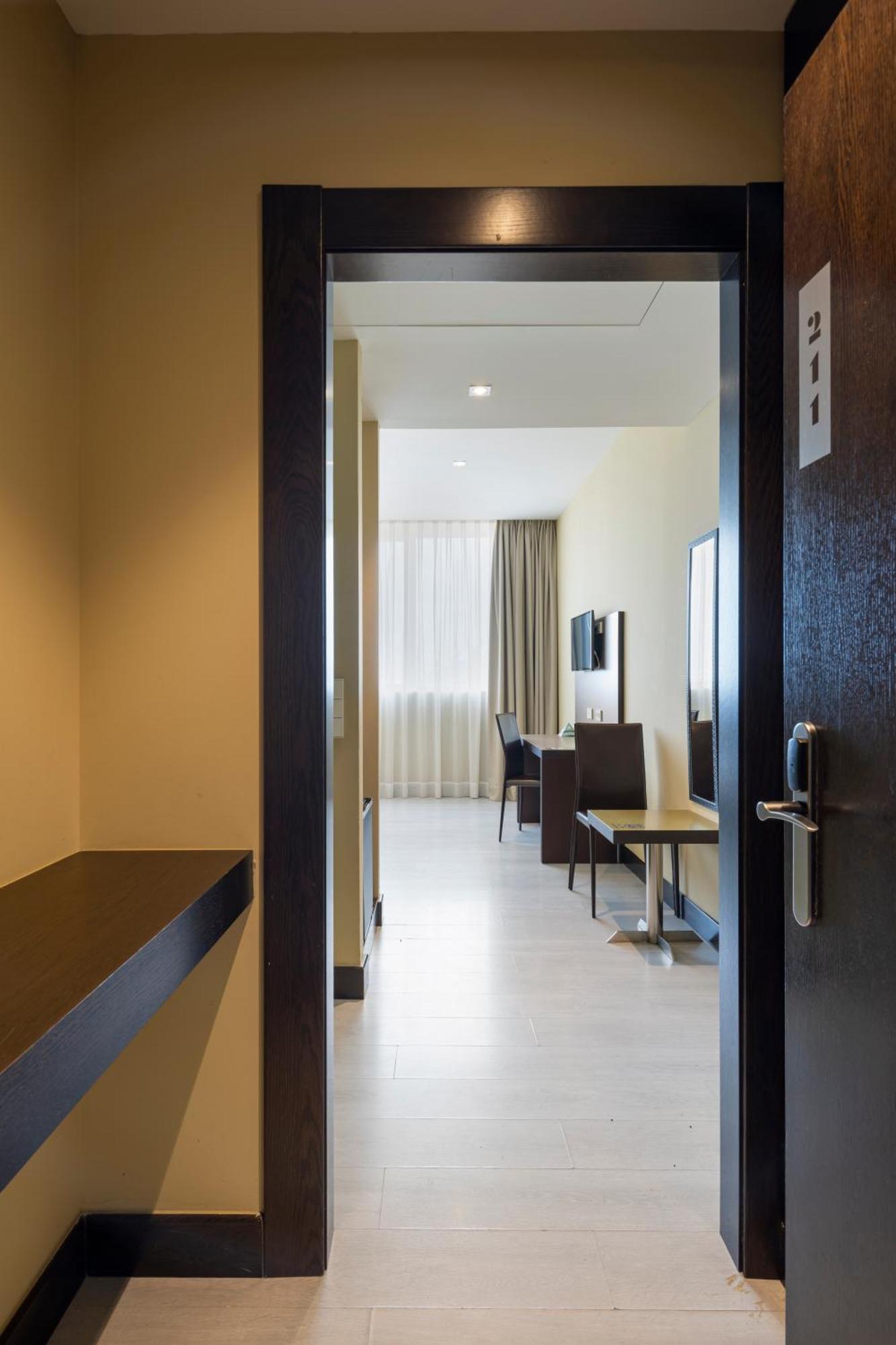 Alda Route 42 Hotel Illescas Luaran gambar